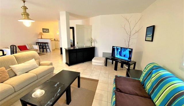 Beautiful apartment all on the ground floor at 50m beach Coz-Pors in Tregastel