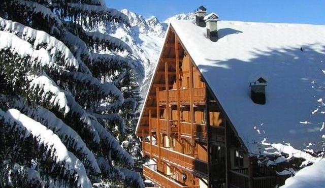 Beautiful apartment and balconies on the slopes! Swimming pool, sauna, hammam and fitness
