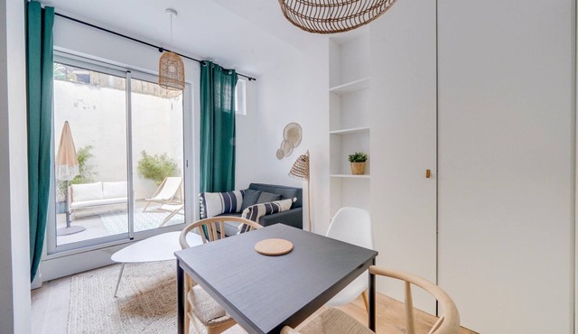 Beautiful apartment Bordeaux with terrace