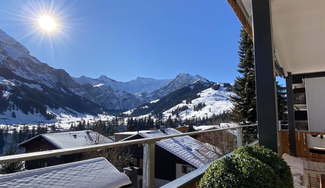 Beautiful apartment for 6 guests with WIFI, TV and balcony