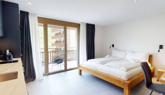 Beautiful apartment for 2 guests with TV, balcony and parking