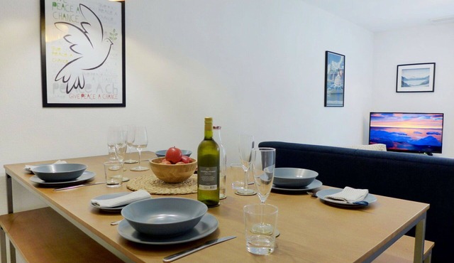 Beautiful apartment for 4 guests with WIFI, TV, balcony and pets allowed