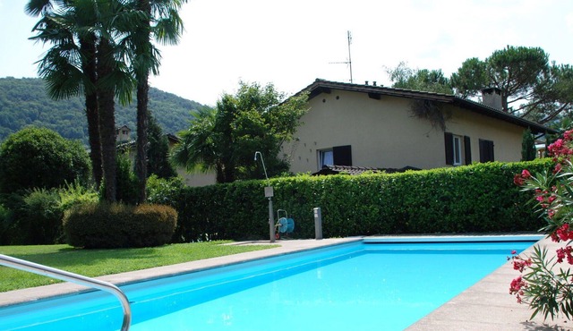 Beautiful apartment for 4 guests with pool, WIFI, TV, balcony, panoramic view and parking