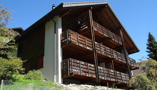 Beautiful apartment for 4 guests with WIFI, TV, balcony and parking