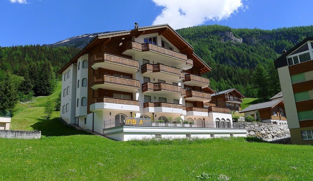 Beautiful apartment for 8 guests with hot tub, WIFI, TV and balcony