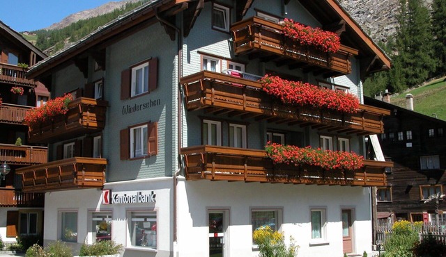 Beautiful apartment for 6 guests with WIFI, TV and balcony