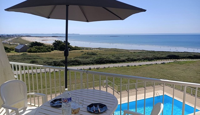 Beautiful apartment facing the sea