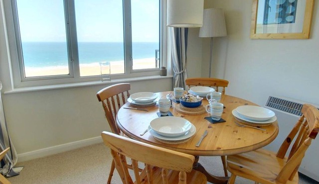 Beautiful apartment for 4 people with WIFI, pool, TV, terrace and parking