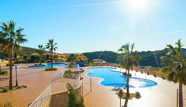 Beautiful apartment for 4 guests with pool, A/C, WIFI, TV, patio and parking