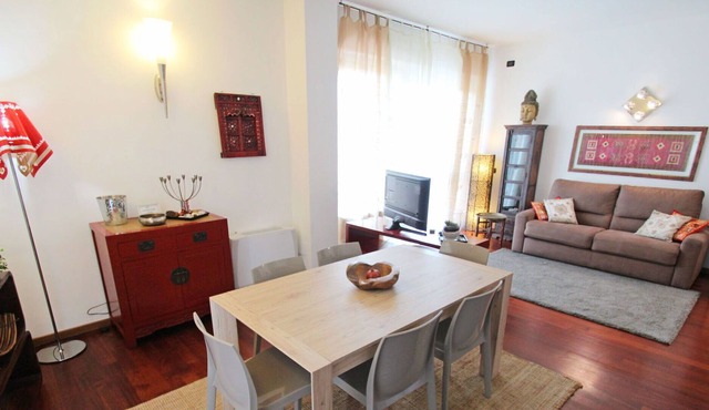 Beautiful apartment for 4 guests with WIFI, A/C, TV, balcony and parking