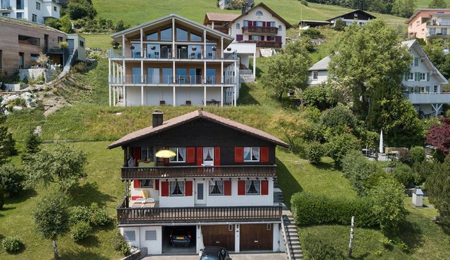 Beautiful apartment for 4 people with WIFI, balcony, pets allowed and parking