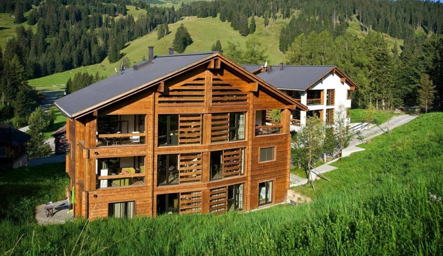 Beautiful apartment for 7 guests with WIFI, TV, balcony, pets allowed and parking