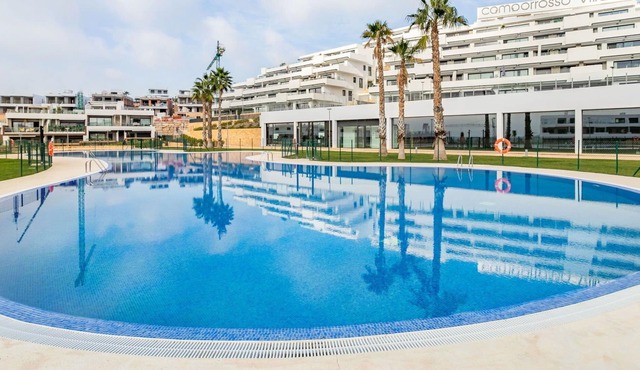 Beautiful apartment for 4 guests with WIFI, A/C, pool, TV, patio, panoramic view and parking