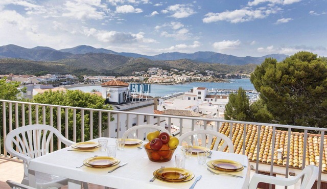 Beautiful apartment for 5 people with WIFI, TV and terrace