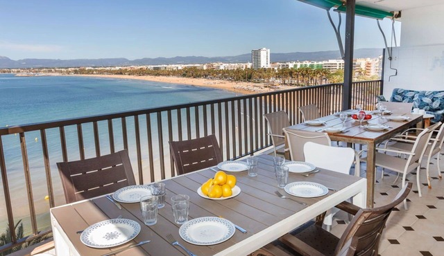 Beautiful apartment for 12 people with WIFI, TV and terrace