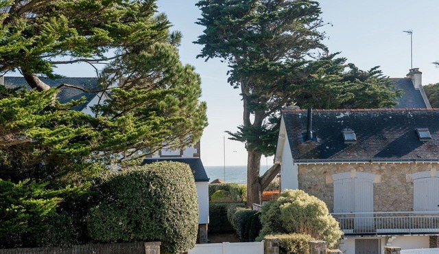 Beautiful apartment for 4 guests with WIFI, TV and balcony