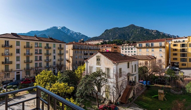 Beautiful apartment for 4 people with WIFI, A/C, TV, panoramic view and parking