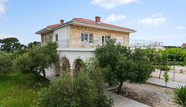 Beautiful apartment in Gornje Selo with WiFi