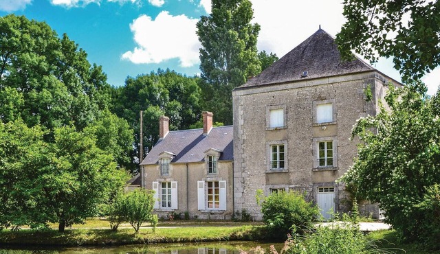 Beautiful apartment in Baccon with WiFi