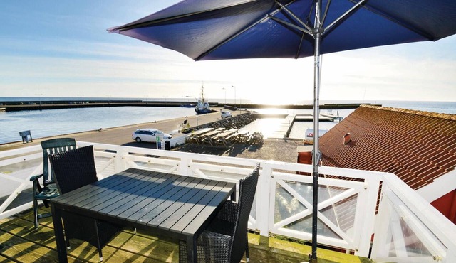 Beautiful apartment in Borre with house sea view