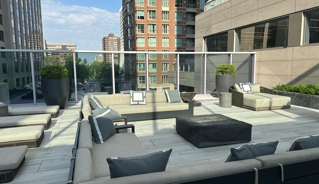 Beautiful apartment in the hart of Yorkville with a fully furnished balcony.