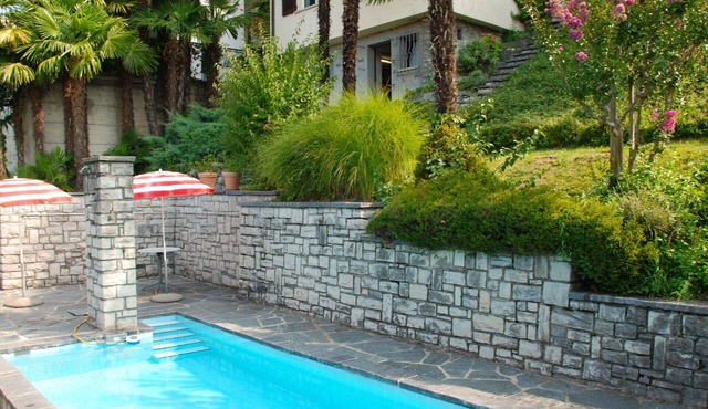 Beautiful apartment in villa with private pool, WIFI, TV, terrace, pets allowed and panoramic view