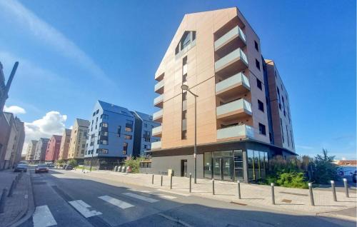 Beautiful Apartment In Dunkerque With Wifi