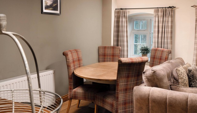 Beautiful apartment in the Yorkshire Dales nRiverside Walk