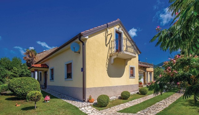 Beautiful apartment in Hreljin with WiFi