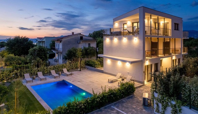 Beautiful apartment in Omisalj