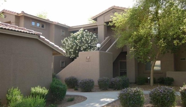 Beautiful apartment in Chandler, Very Private on Lush Grounds