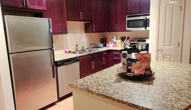 Beautiful Apartment Near Downtown