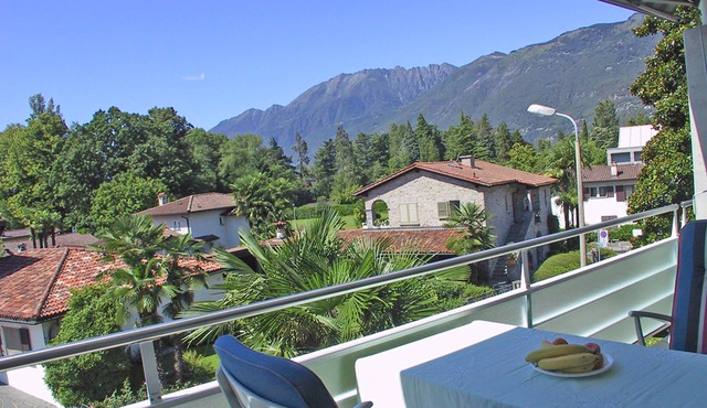 Beautiful apartment on the top floor of a well-kept residence with swimming pool