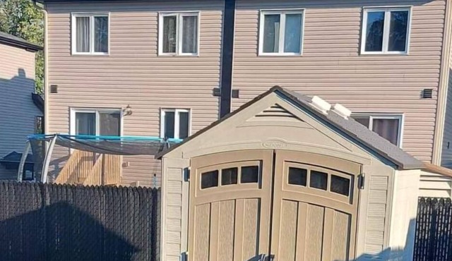 Beautiful apartment ,very quiet environment, close to everything Mont-Tremblant