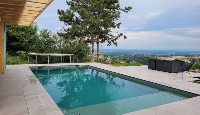 Beautiful architect-designed house in the Monts du Lyonnais region