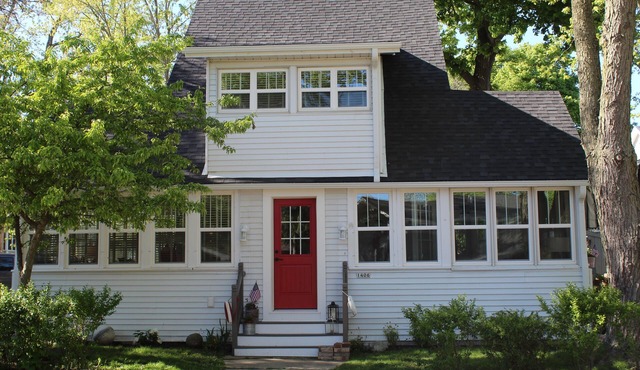 Beautiful Assembly Park Lakeside Getaway on Delavan Lake