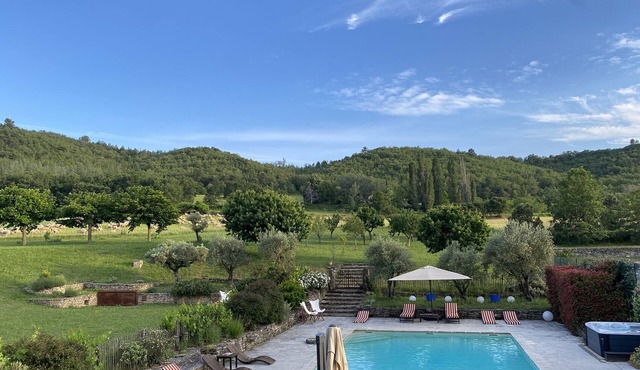 Beautiful Bastide in Provence with swimming pool, tennis court, and jacuzzi