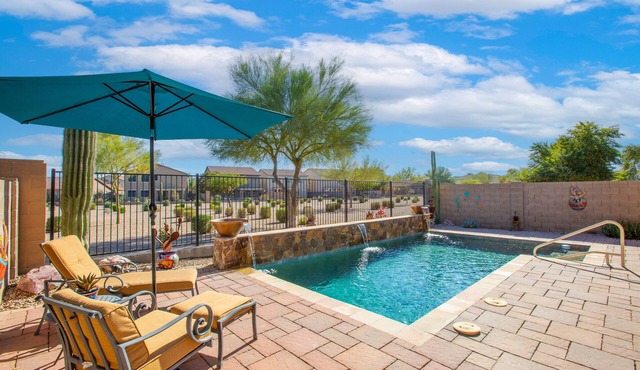 Beautiful Backyard Oasis with Private Pool in Stunning Golf Course Neighborhood