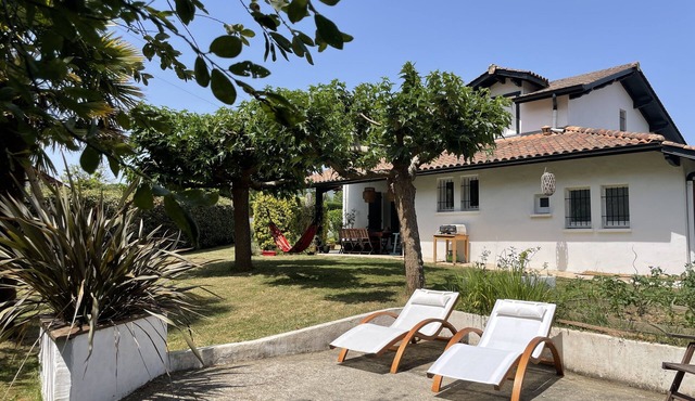 Beautiful bask villa close to Bidart Guethary Biarritz beaches