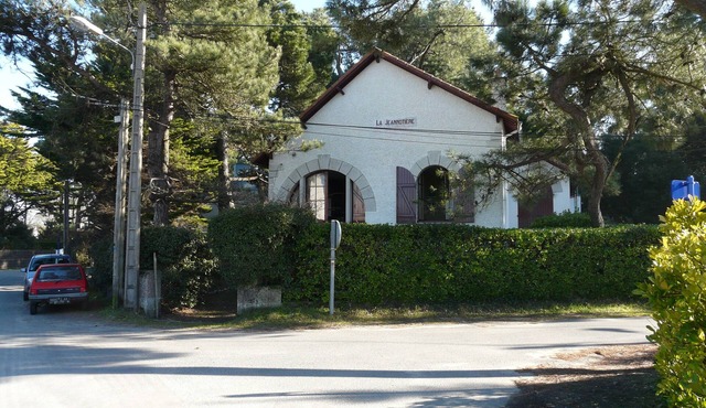 Beautiful Bauloise house in QUIMIAC with sea view