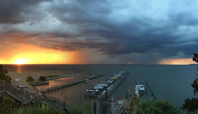 BEAUTIFUL BAY FRONT VIEW