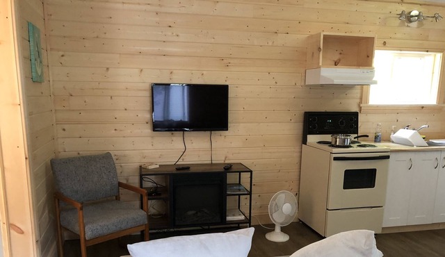 Beautiful Bayfield studio, full kitchen and bathroom