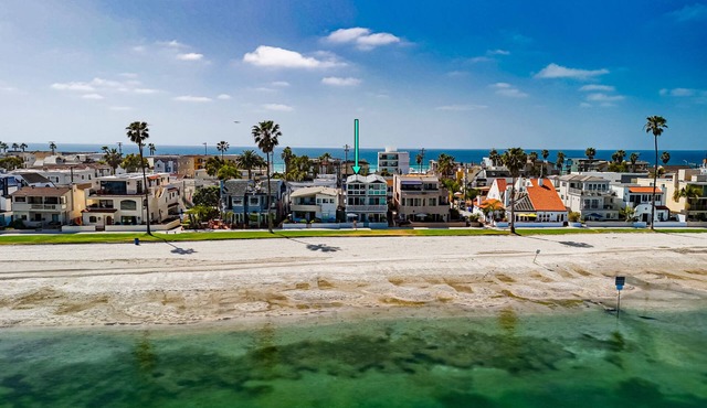 Beautiful Bayfront views! Townhome for family fun