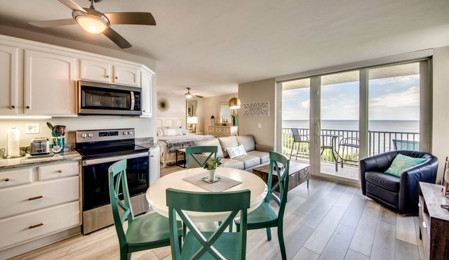Beautiful Beachfront Condo w/Great Views! Estero Beach & Tennis Club #605A