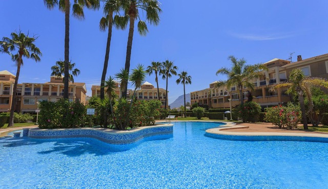 Beautiful beach apart with terrace in large Urb with pool