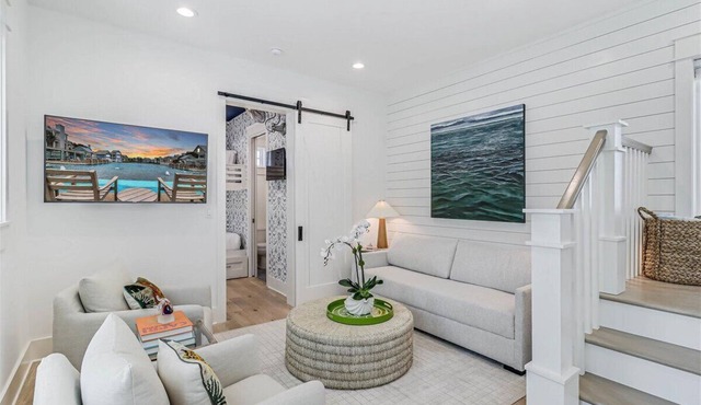 Beautiful Beach Cottage in Elegant Design w/20+ Amenities Access