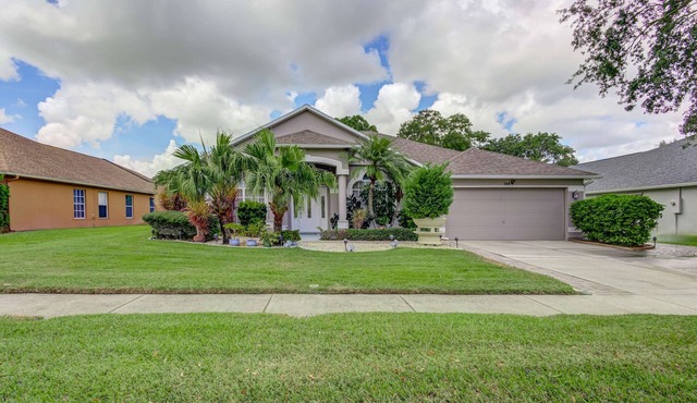Beautiful Beach Home w/lakeview, near Disneyworld