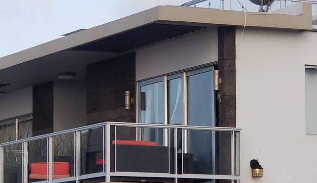 Beautiful Beach house with amazing views of the Ocean, La Marina and the Hills .