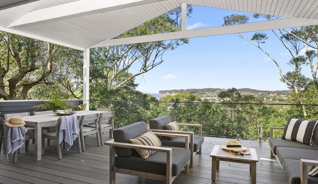 Beautiful beach views in popular North Avoca location