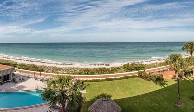 Beautiful Beachfront Getaway